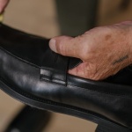 So laufen neue Lederschuhe sanft ein: Tipps für perfekten Komfort von Anfang an
