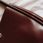 So bleibt deine Lederhandtasche wie neu: Sanfte Reinigung & Pflege, die wirklich wirkt