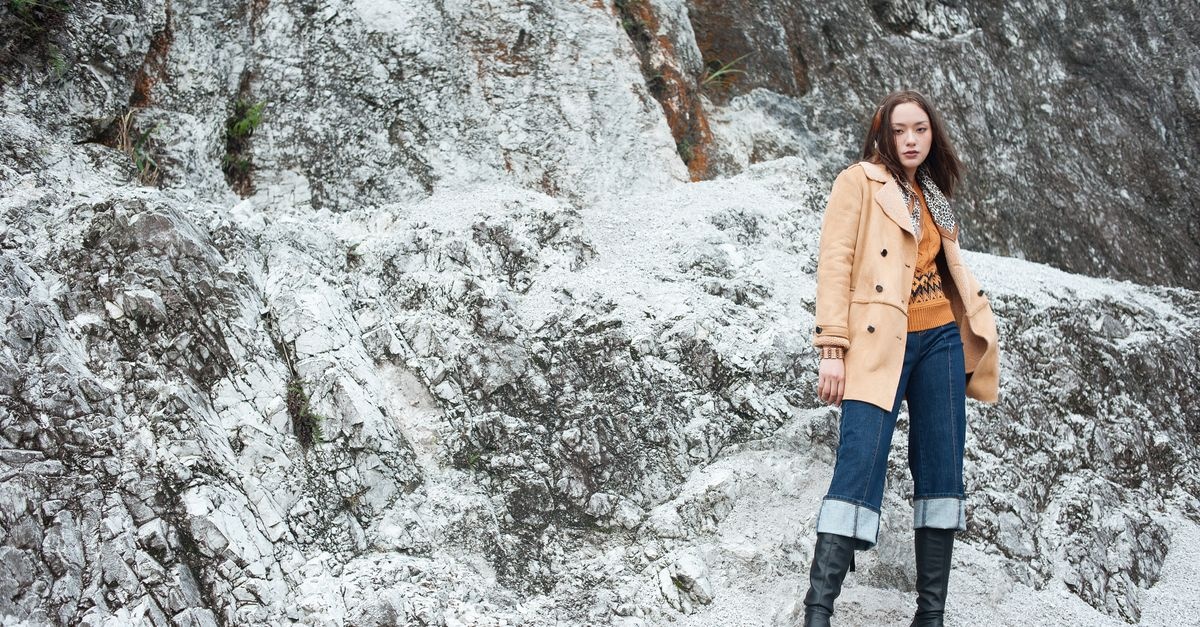 Denim trifft Kniehöhe: So stylst du Jeans und kniehohe Stiefel zum perfekten Look