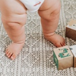 Entspanntes Babywachstum: Wie du die Entwicklung deines Babys ohne ständigen Vergleich begleitest